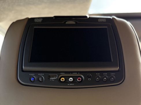 Used 2018 Cadillac Escalade Platinum image 20