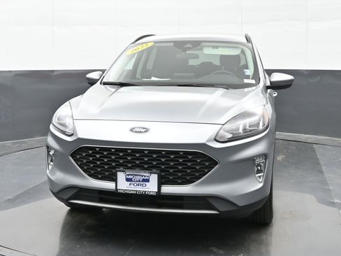 Used 2022 Ford Escape SEL image 3