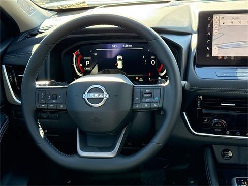 New 2026 Nissan Rogue Platinum w/ Tech Package image 15