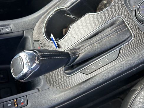 Used 2019 GMC Acadia SLT image 12