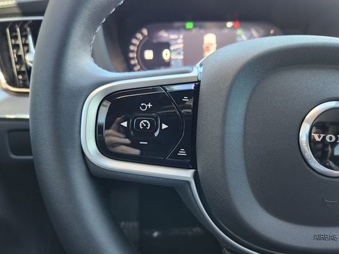 Used 2026 Volvo XC60 T8 Polestar w/ Protection Package Premier image 16