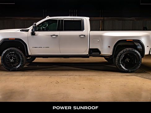 Used 2024 GMC Sierra 3500 Denali Ultimate AWD/4WD image 6