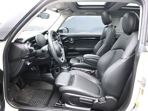 Used 2022 MINI Cooper S image 11