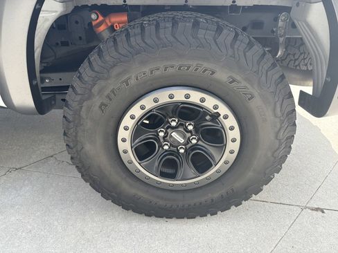 Used 2023 Ford F150 Raptor w/ Raptor Carbon Fiber Package image 13