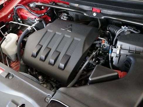 Used 2025 Mitsubishi Eclipse Cross SE image 49