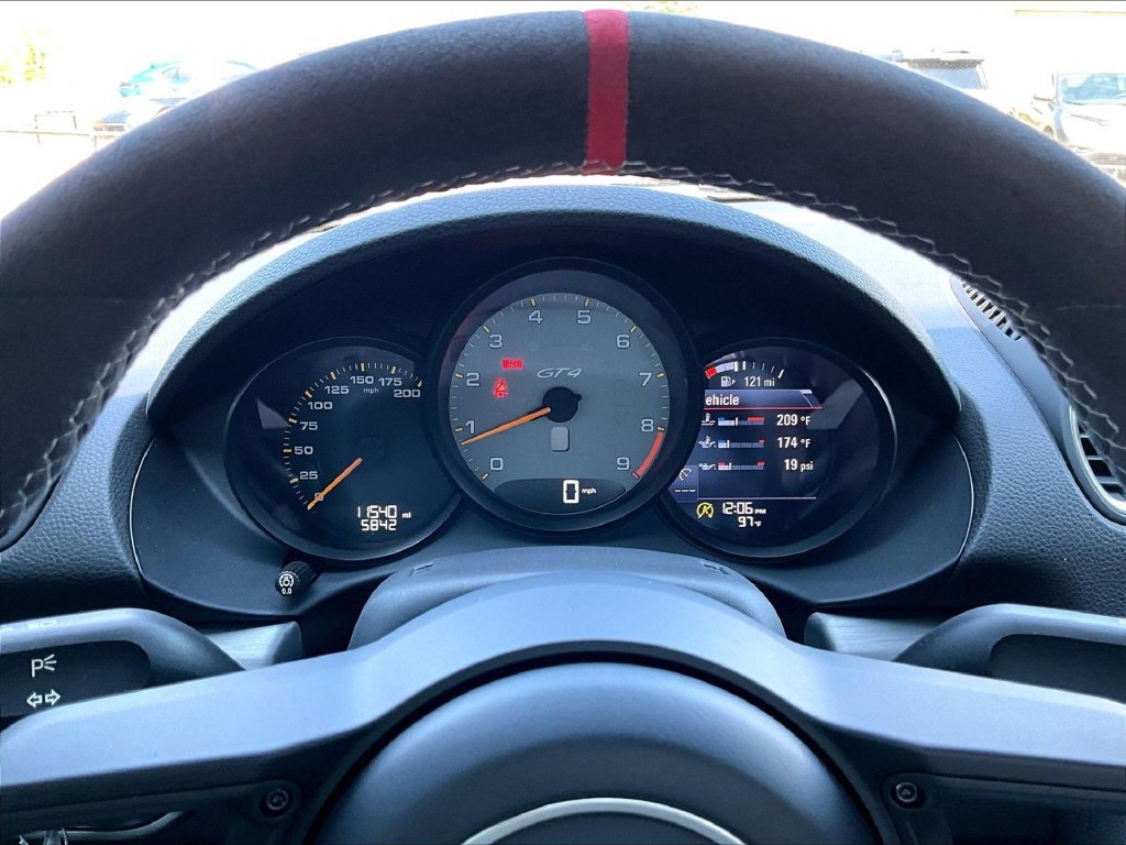 Certified 2020 Porsche 718 Cayman GT4 RWD image 25