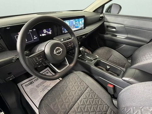 Used 2026 Nissan Kicks SV FWD image 18