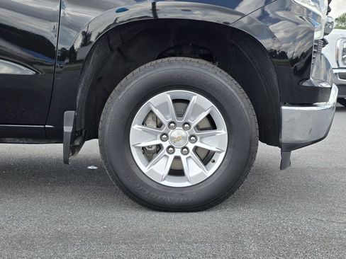 Used 2025 Chevrolet Silverado 1500 LT AWD/4WD image 11