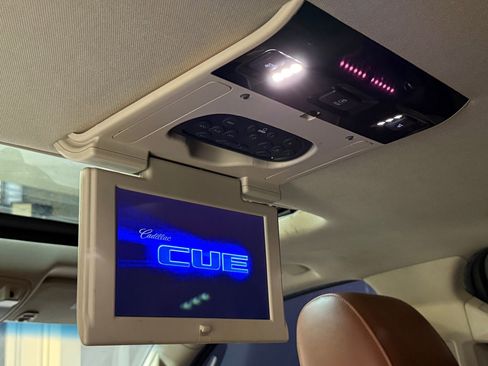 Used 2016 Cadillac Escalade ESV Luxury image 39