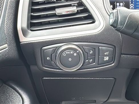 Certified 2022 Ford Edge SEL w/ Convenience Package image 15