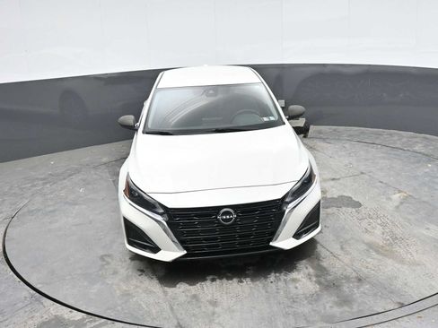 Used 2023 Nissan Altima 2.5 SV AWD/4WD image 17
