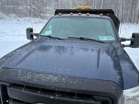 Used 2013 Ford F450 XL w/ Snow Plow Prep Pkg image 37