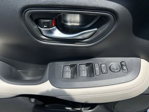 Used 2026 Honda HR-V EX-L image 26