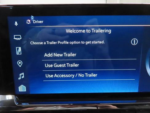 Used 2025 Chevrolet Silverado 2500 ZR2 w/ Technology Package image 27