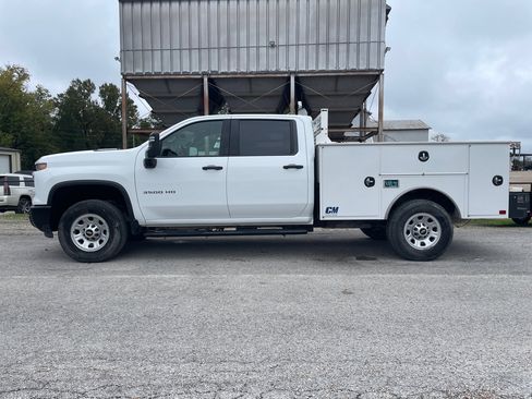 Used 2024 Chevrolet Silverado 3500 W/T w/ WT Fleet Convenience Package image 2