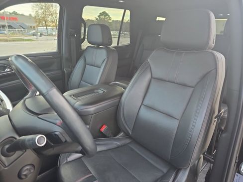 Used 2021 Chevrolet Tahoe RST w/ Luxury Package image 16