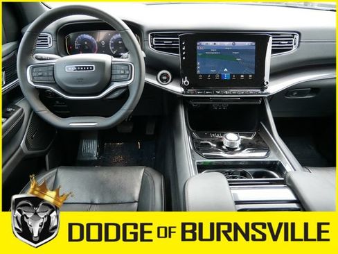 Used 2024 Jeep Wagoneer 4WD image 13