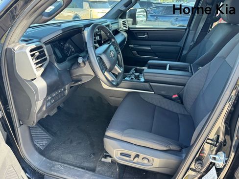 Used 2025 Toyota Tundra SR5 AWD/4WD image 9