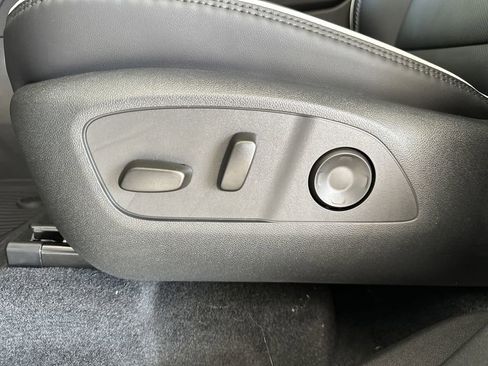 New 2026 GMC Acadia Denali w/ Super Cruise Package image 15