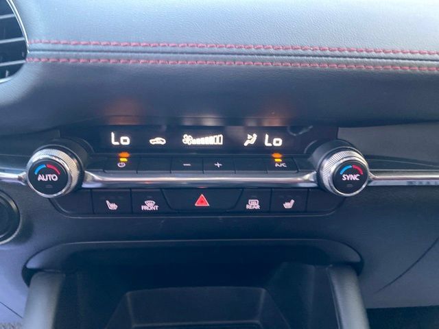Used 2023 MAZDA MAZDA3 s FWD image 13