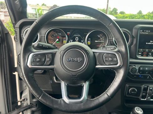 Used 2021 Jeep Wrangler Unlimited Sahara w/ Cold Weather Group AWD/4WD image 22