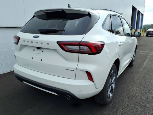 Certified 2024 Ford Escape ST-Line w/ Tech Pack #1 AWD/4WD image 6