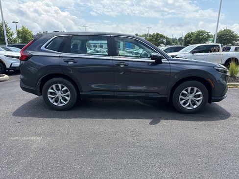 Used 2024 Honda CR-V LX image 2