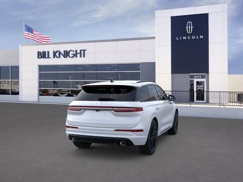 New 2026 Lincoln Corsair Premiere image 8