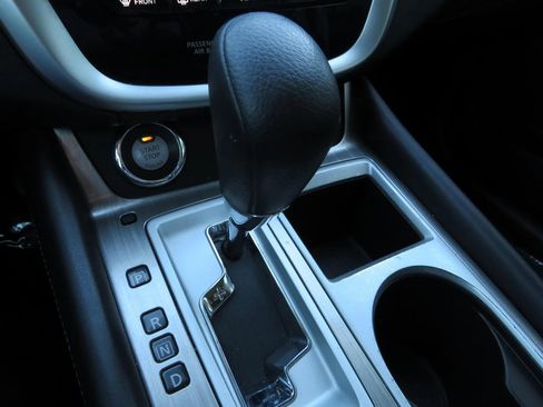 Used 2018 Nissan Murano S image 25