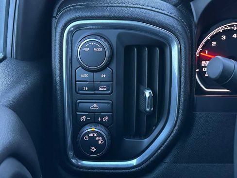 Used 2020 Chevrolet Silverado 1500 LT w/ All-Star Edition image 30