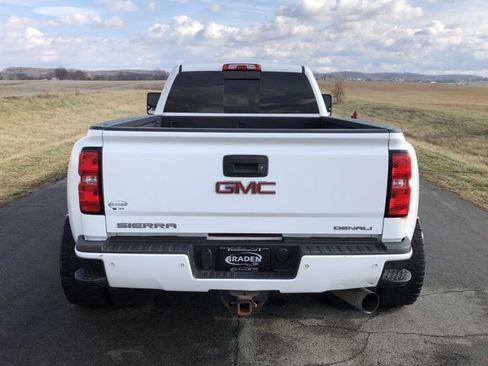 Used 2017 GMC Sierra 3500 Denali w/ Duramax Plus Package image 6
