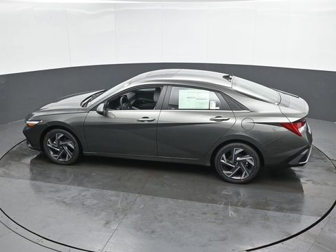 New 2026 Hyundai Elantra Limited w/ Cargo Package FWD image 43