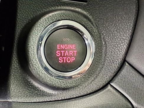 Certified 2025 Subaru Outback Premium image 18