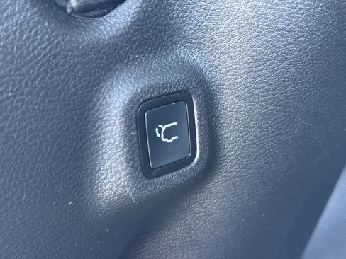 Used 2022 Jeep Compass Latitude w/ Convenience Group image 33