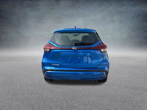 Used 2025 Nissan Kicks Play S FWD image 4