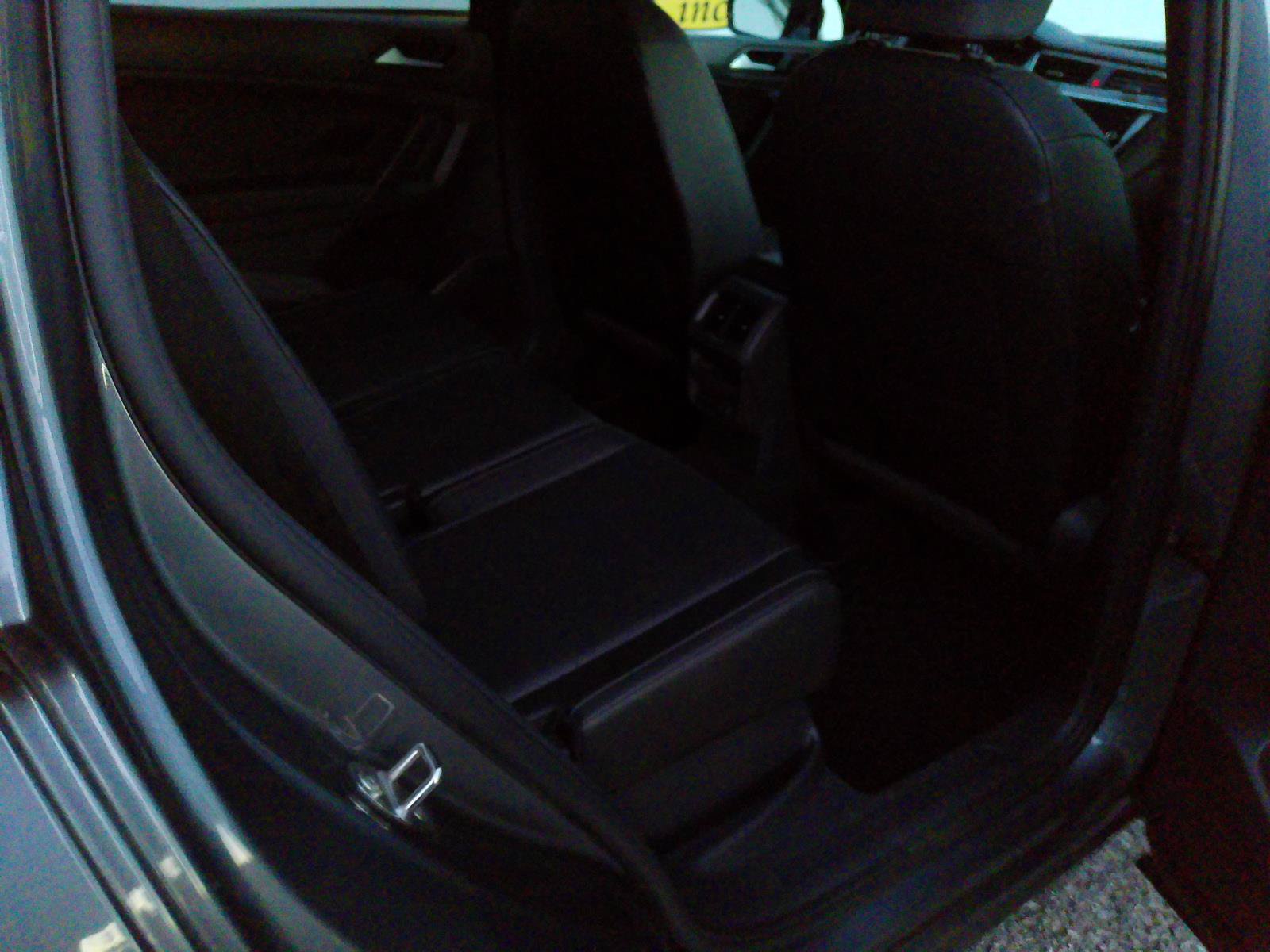 Used 2019 Volkswagen Tiguan SEL Premium R-Line AWD/4WD image 49