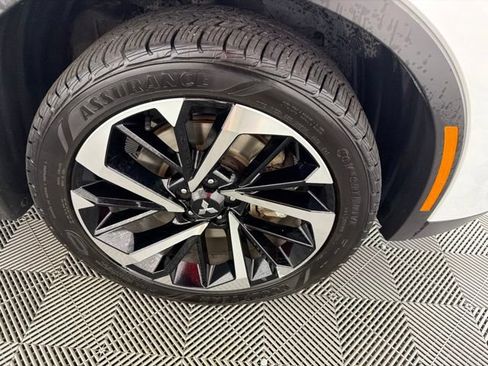 Used 2024 Mitsubishi Outlander SE AWD/4WD image 26