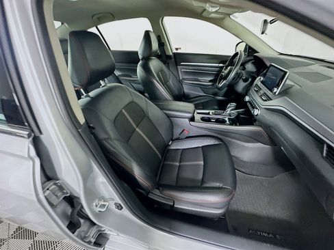 Used 2024 Nissan Altima 2.5 SR image 28