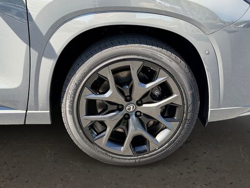 New 2026 Lexus TX 500h AWD image 24