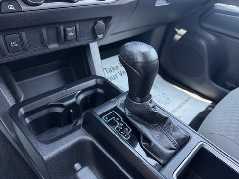 Used 2021 Toyota Tacoma SR AWD/4WD image 6