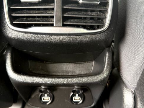 Used 2020 Hyundai Santa Fe SEL image 18