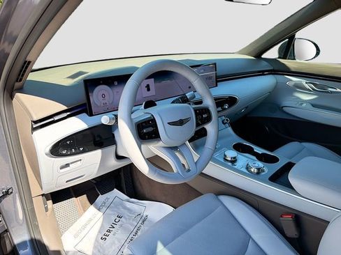 Used 2026 Genesis GV70 2.5T Advanced image 26