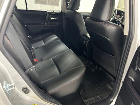 Used 2021 Toyota 4Runner Venture w/ Moonroof Package AWD/4WD image 14