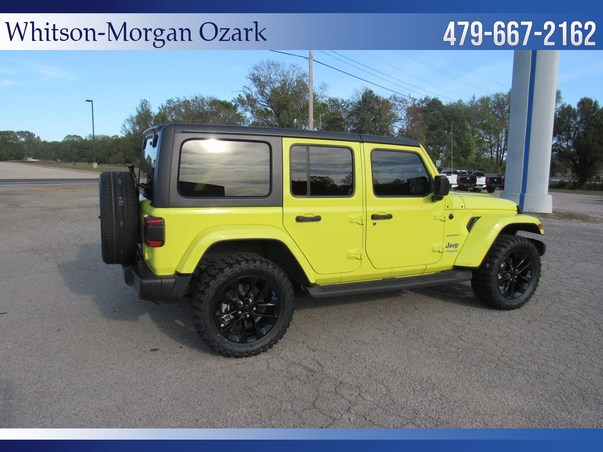 Used 2022 Jeep Wrangler Unlimited Sahara w/ Cold Weather Group AWD/4WD image 13