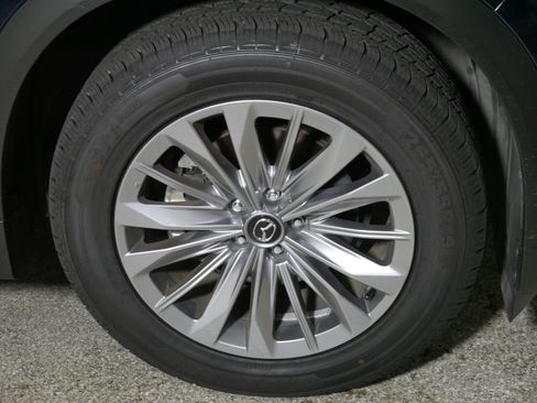 Used 2024 MAZDA CX-90 3.3 Turbo w/ Preferred Plus AWD/4WD image 15