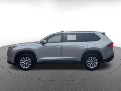 Used 2025 Toyota Grand Highlander XLE image 9