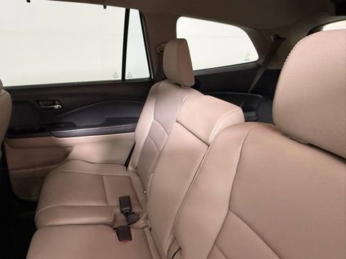 Used 2019 Honda Pilot EX-L image 40