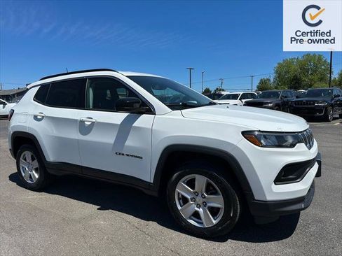 Certified 2022 Jeep Compass Latitude AWD/4WD image 1