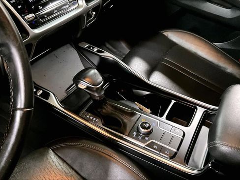 Used 2022 Kia Sorento S image 16