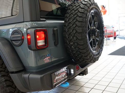 Used 2024 Jeep Wrangler Unlimited AWD/4WD image 14